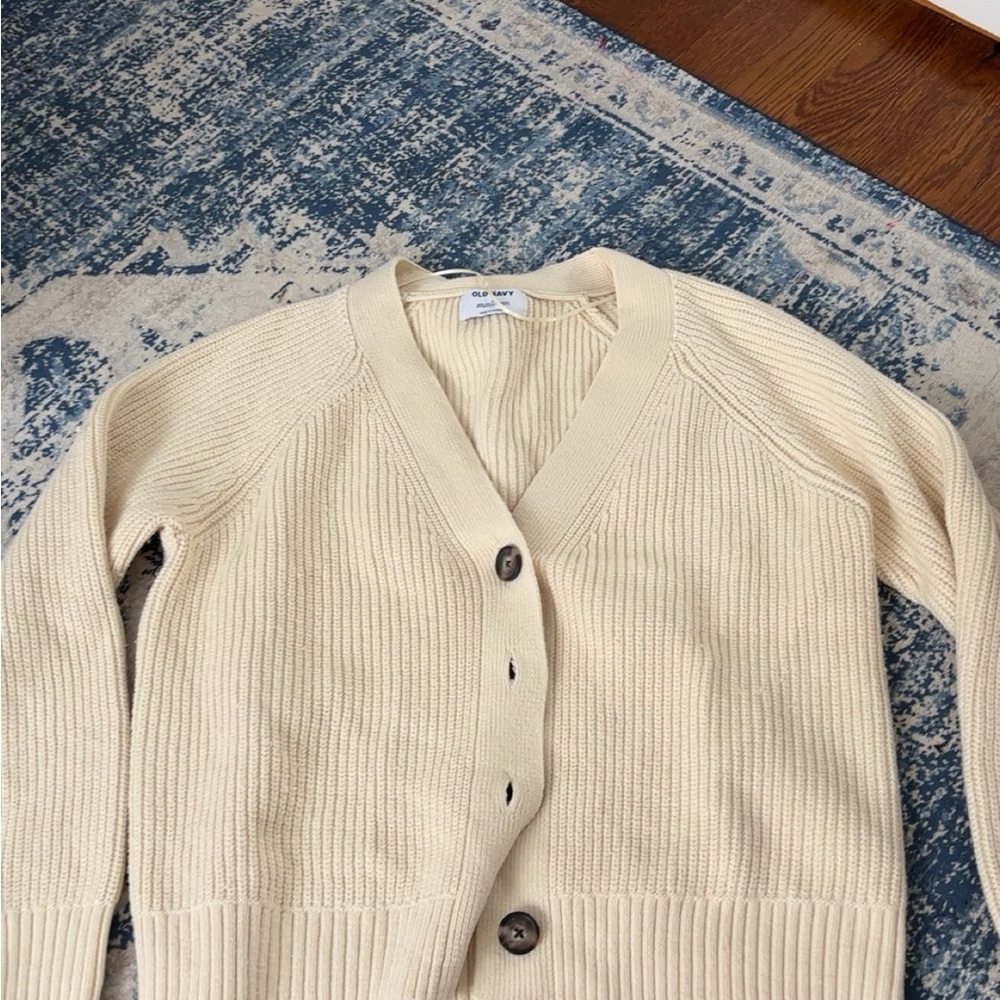 Old Navy Cream V-Neck Ribbed Cardigan